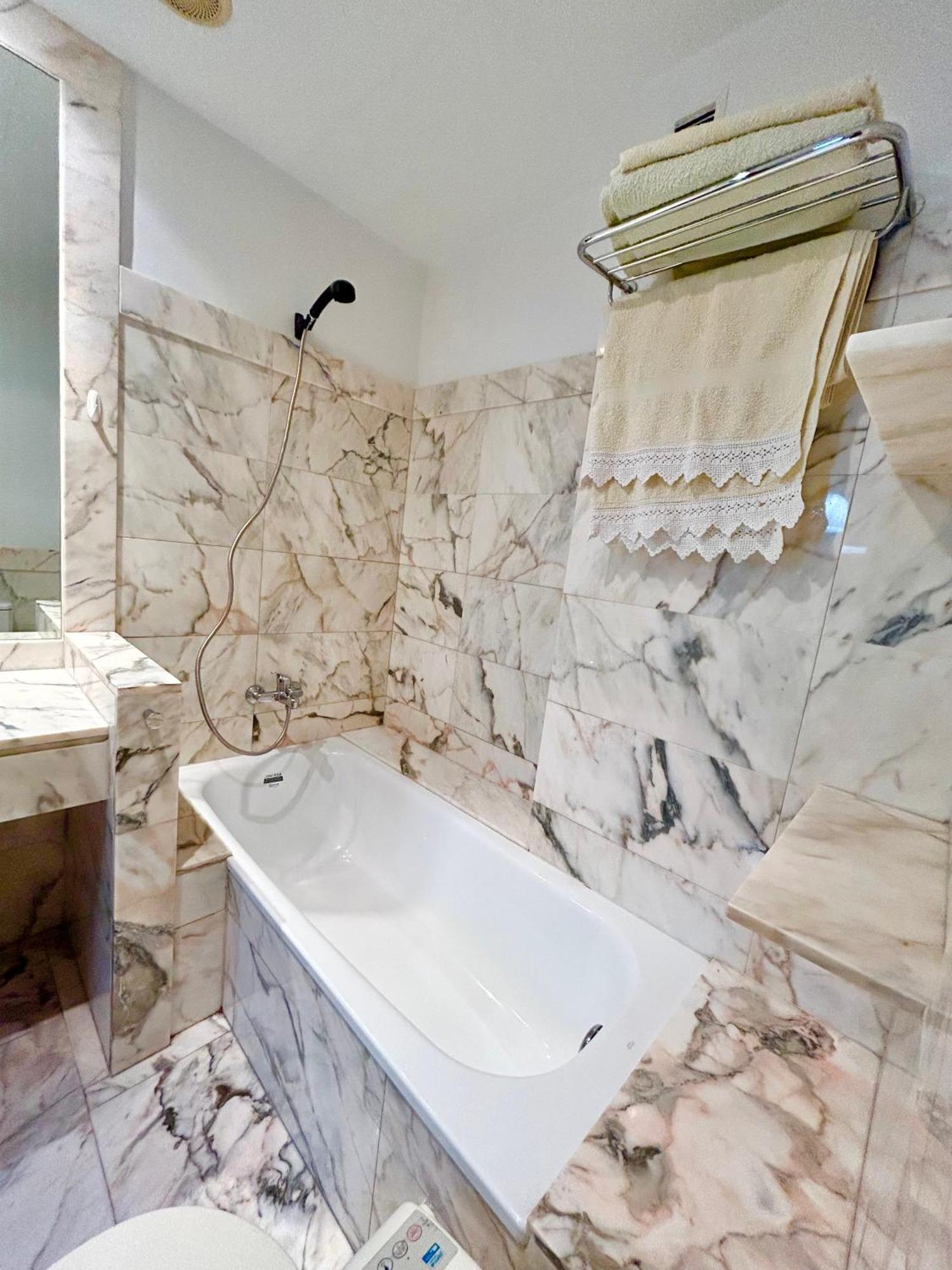 Vivienda Rectorado 2 Daire Salamanca Dış mekan fotoğraf